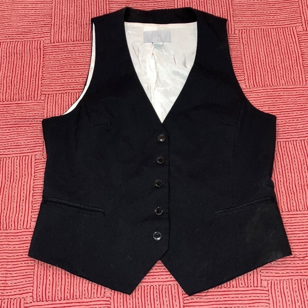 H&M women’s size 14 black Vest lined